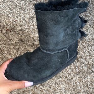 black uggs